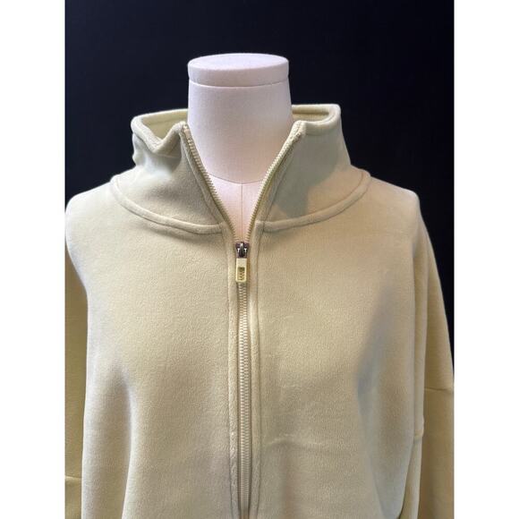 Oversized Pale Yellow Zip-Up Hoodie With High Neck & Long Sleeves - Picture 2 of 3
